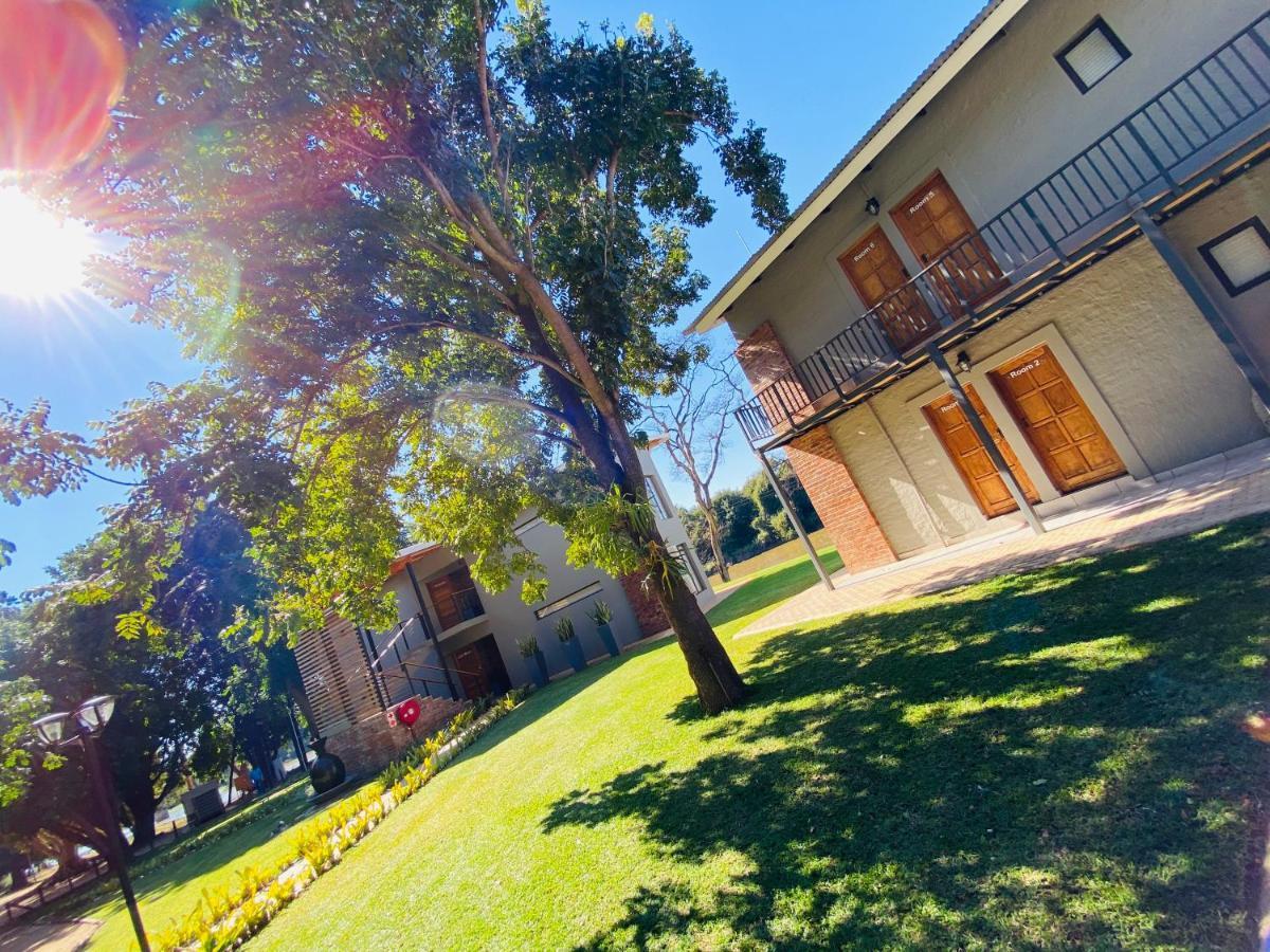 Letaba Junction Lodge Letsitele Kültér fotó