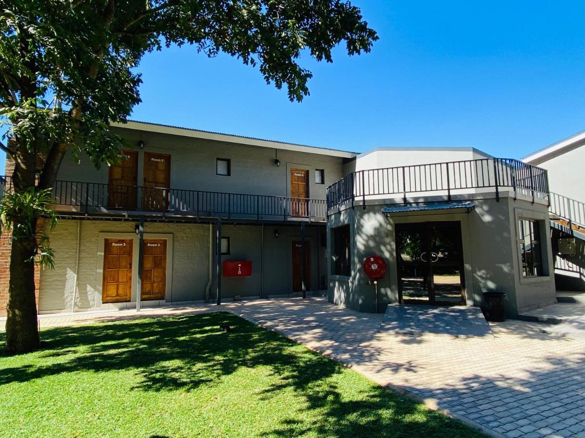 Letaba Junction Lodge Letsitele Kültér fotó